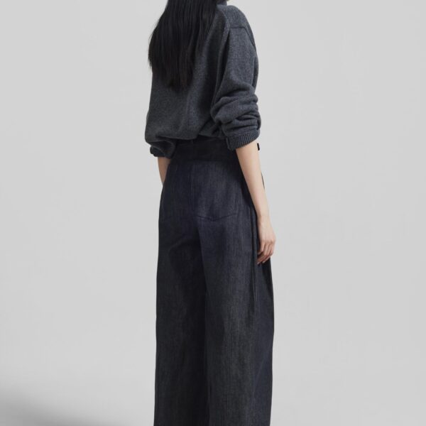 The Frankie Shop Nesna Barrel-Leg Jeans - Black - Oversized Minimalist Pants in Black - Shop at Coveti