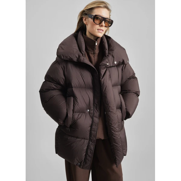 The Frankie Shop Ortler Puffer Jacket – Brown, view 2