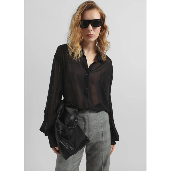 The Frankie Shop Peri Georgette Shirt – Black, view 2