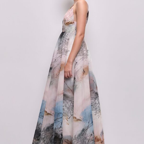 Aje Aus Dresses – structured silhouette with raw femininity from Coveti