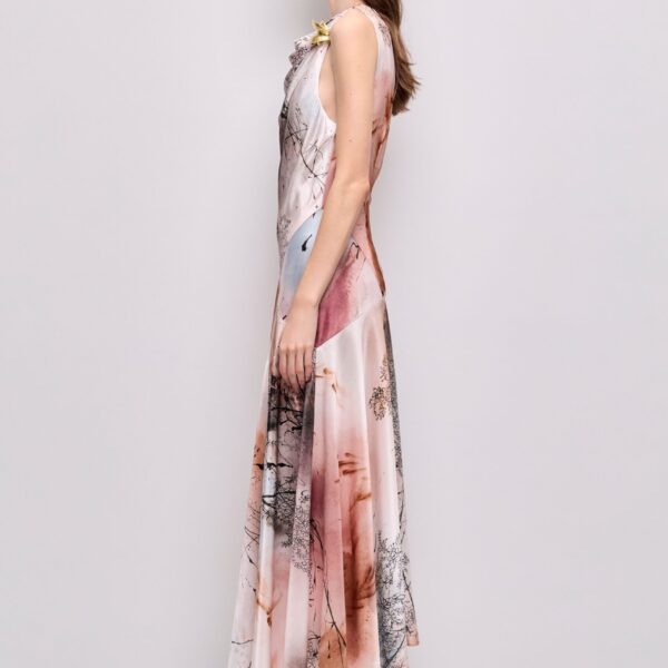 Aje Aus Dresses – structured silhouette with raw femininity from Coveti