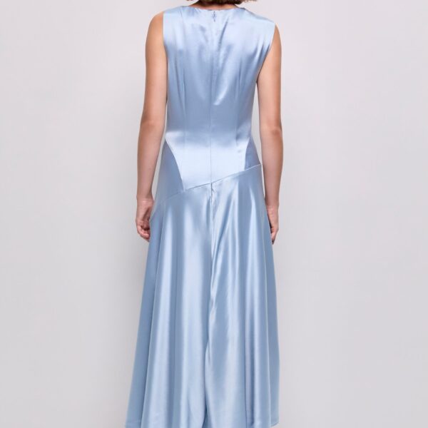 Aje clothing Aus Dresses – structured silhouette with raw femininity from Coveti