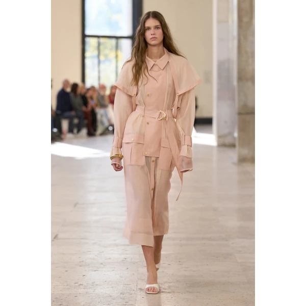 Aje clothing Aus Tops – structured silhouette with raw femininity from Coveti