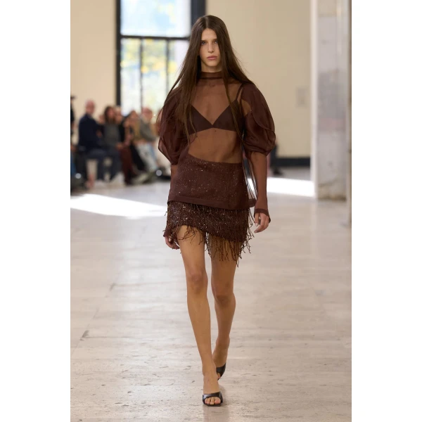 Aje clothing Aus Tops – structured silhouette with raw femininity from Coveti