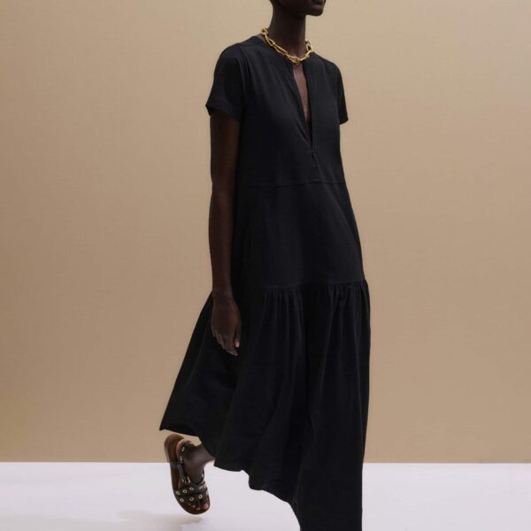 Slub Jersey – luxury British Black in Me and Em exclusively at Coveti