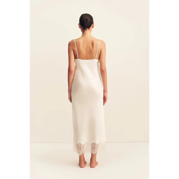 Shona Joy Ivory Robes