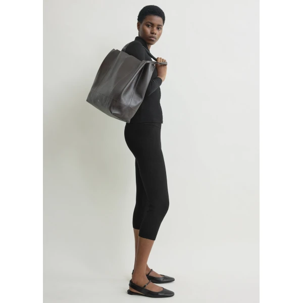 Toteme Pants with minimalist design at Coveti