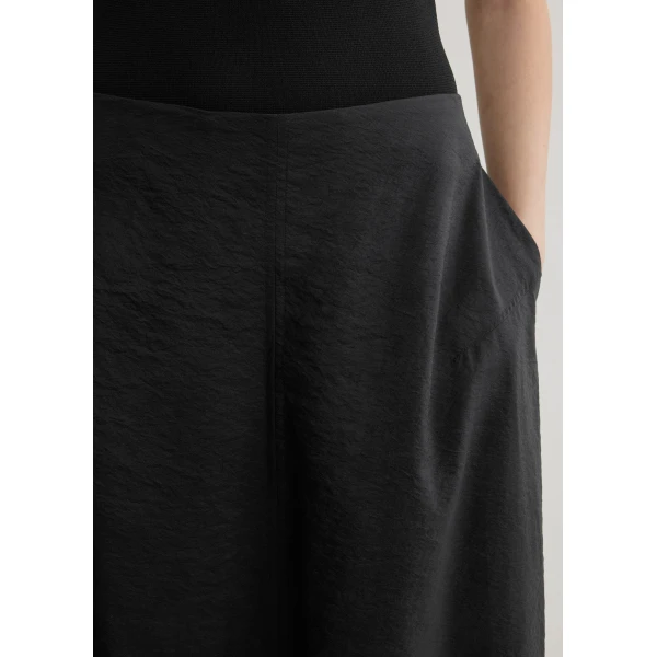 Toteme Skirts with minimalist design at Coveti