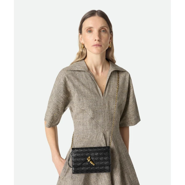 Khaite Women's Andiamo Pouch on Chain in Black - Black Shoulder & Crossbody Bags - The Lotus Tote Bag - Shop at Coveti