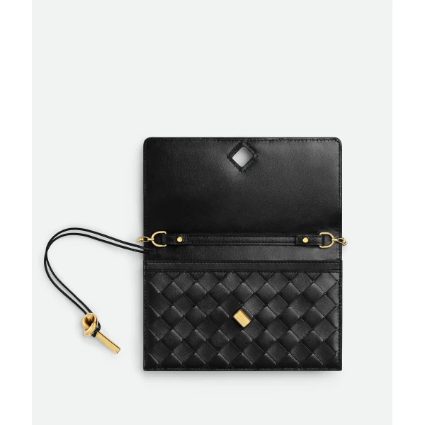 Khaite Women's Andiamo Pouch on Chain in Black - Black Shoulder & Crossbody Bags - The Lotus Tote Bag - Shop at Coveti