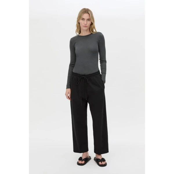 Camilla and Marc Beau Tapered Crop Pant - Pants - Luxury Ready-to-Wear at Coveti