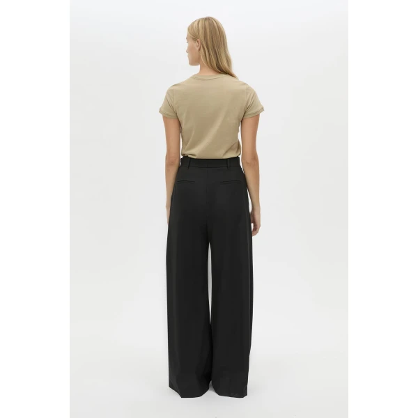 Camilla and Marc Bonnie Fitted Graphic Tee - Tops - Luxury Ready-to-Wear at Coveti