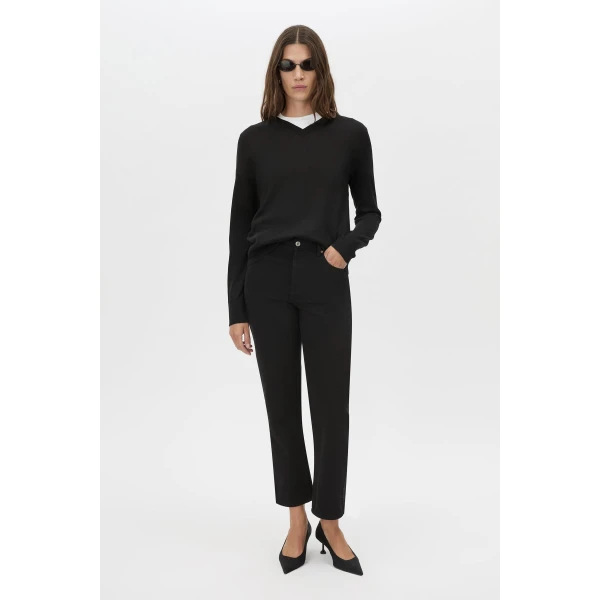 Camilla and Marc Leona Knit V Neck Sweater - Knitwear - Luxury Ready-to-Wear at Coveti
