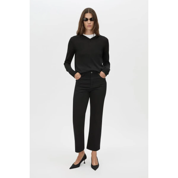 Camilla and Marc Leona Knit V Neck Sweater - Knitwear - Luxury Ready-to-Wear at Coveti