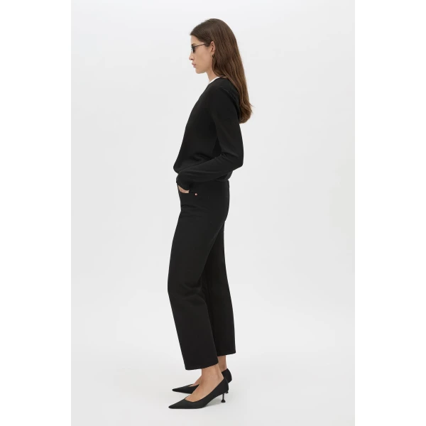 Camilla and Marc Leona Knit V Neck Sweater - Knitwear - Luxury Ready-to-Wear at Coveti