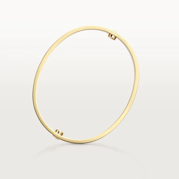 Classic Model - Fine Jewelry - Italian Luxury Ready-to-Wear at Coveti