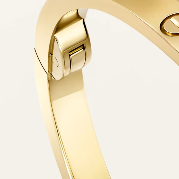 Small Model - Fine Jewelry - Italian Luxury Ready-to-Wear at Coveti