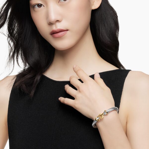 7mm in Red – front view of authentic Cable Bracelets at Coveti|David Yurman Buckle Classic Cable Bracelet in Sterling Silver with 18K Yellow Gold and Rhodolite Garnets