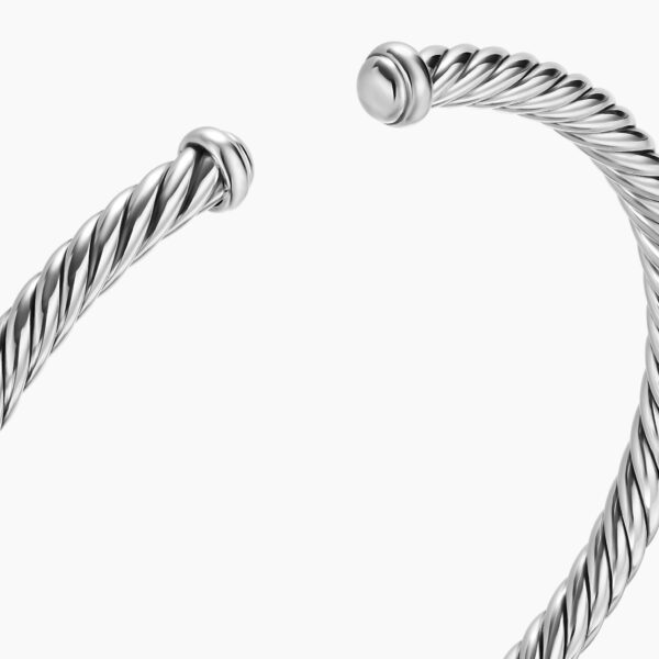 4mm – Cable motif close-up