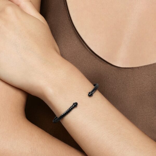 4mm in Black – front view of authentic Cable Bracelets at Coveti|David Yurman Classic Cable Bracelet in Black Aluminum