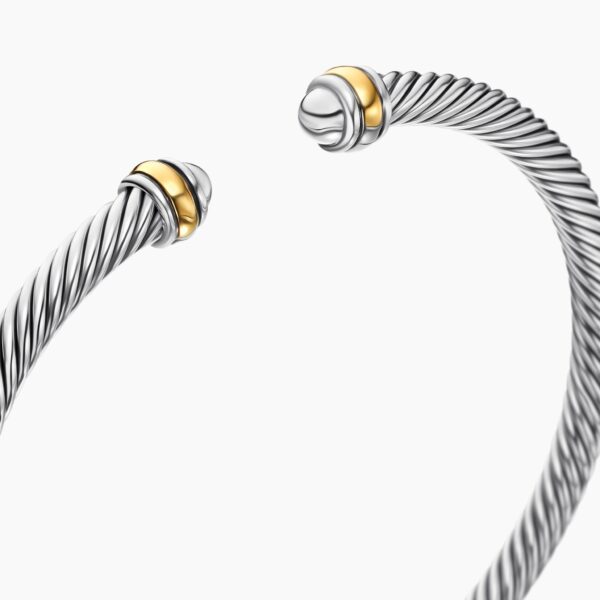4mm – Cable motif close-up