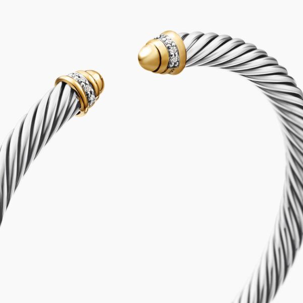 5mm Gold – worn on the wrist