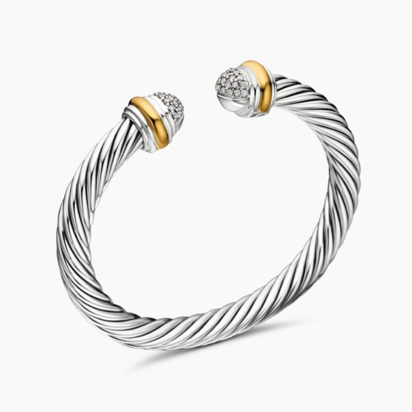 7mm Gold – worn on the wrist