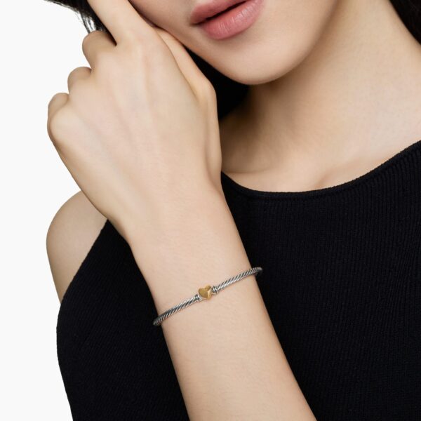 3mm – pavé setting and gemstone detail close-up|David Yurman Classic Cable Heart Station Bracelet in Sterling Silver with 18K Yellow Gold