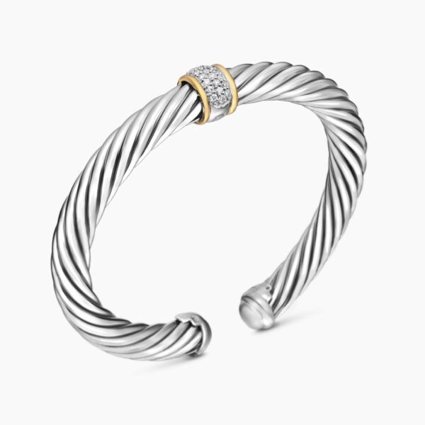 7mm Gold – worn on the wrist