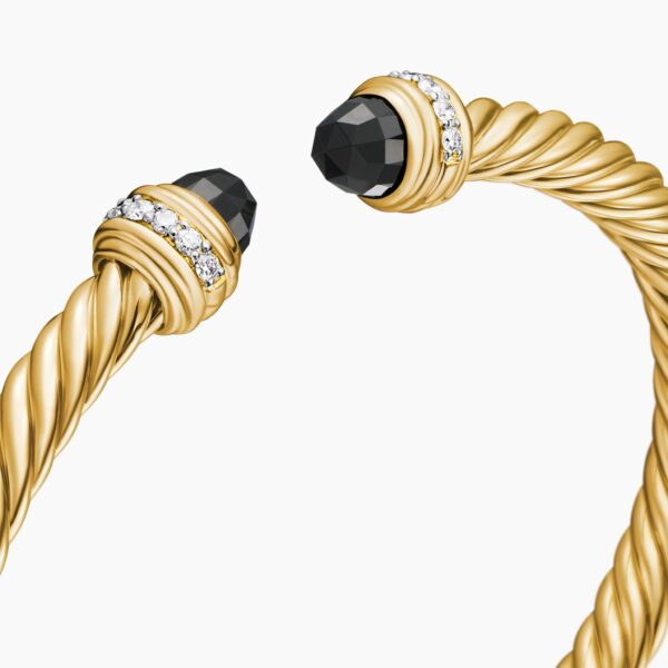5mm – Cable motif close-up