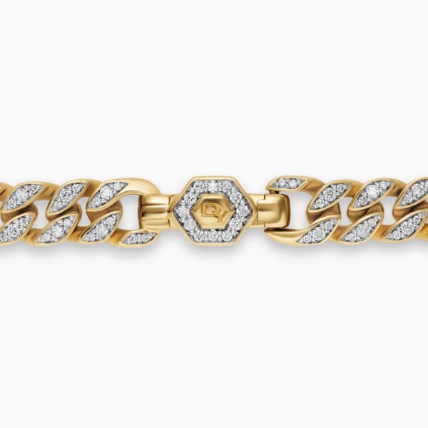 7mm – pavé setting and gemstone detail close-up|David Yurman Curb Chain Bracelet in 18K Yellow Gold with Diamonds