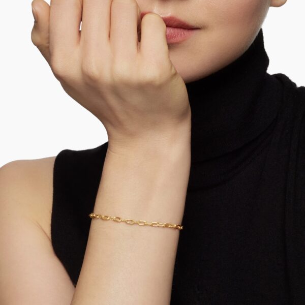 3mm in Gold – front view of authentic Chain Bracelets at Coveti|David Yurman DY Madison® Chain Bracelet in 18K Yellow Gold