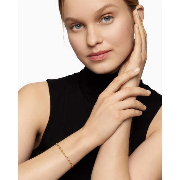 David Yurman DY Madison® Chain Bracelet in 18K Yellow Gold, 3mm, view 8
