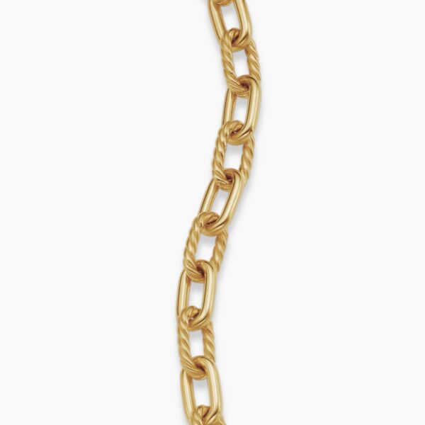 6mm – pavé setting and gemstone detail close-up|David Yurman DY Madison® Chain Bracelet in 18K Yellow Gold