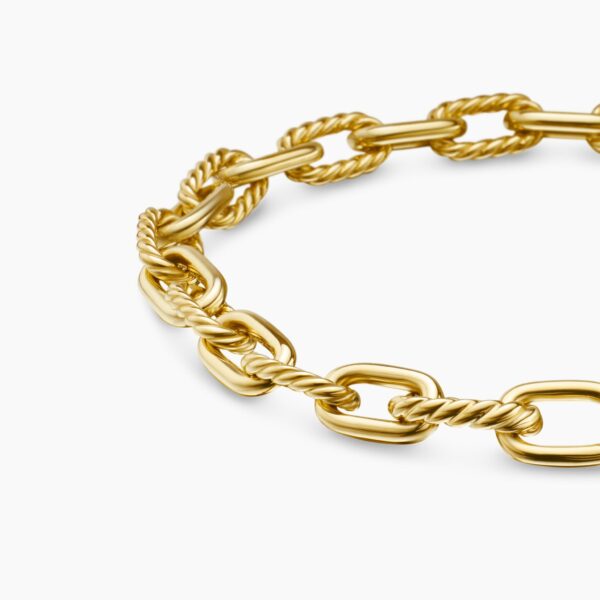 6mm in Gold – clasp and closure mechanism detail|David Yurman DY Madison® Chain Bracelet in 18K Yellow Gold