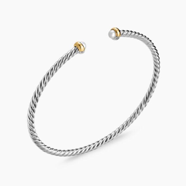 2.6mm White – worn on the wrist