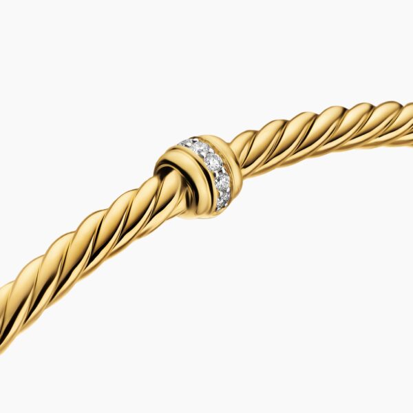 2.6mm – Cable motif close-up