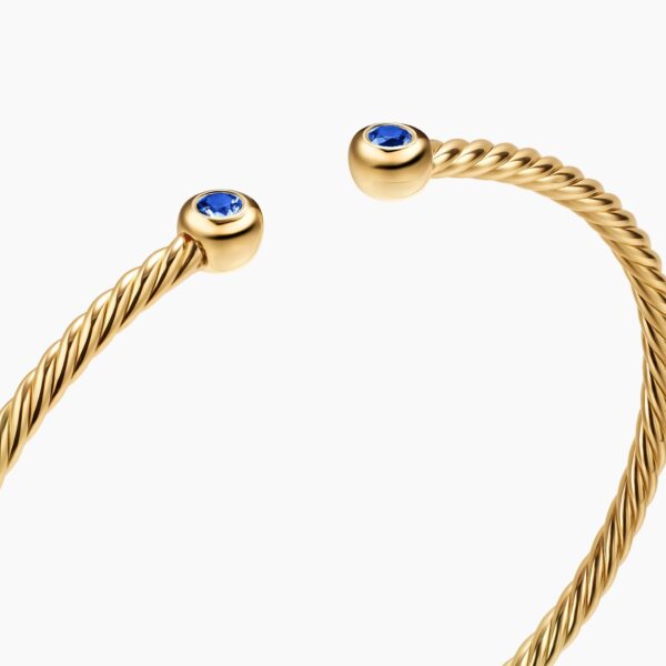 2.6mm Blue – worn on the wrist