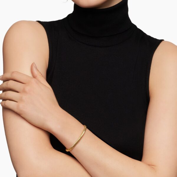 4.5mm in Gold – front view of authentic Cable Bracelets at Coveti|David Yurman Modern Oval Cablespira® Bracelet in 18K Yellow Gold