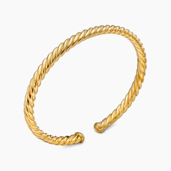 4.5mm Gold – worn on the wrist
