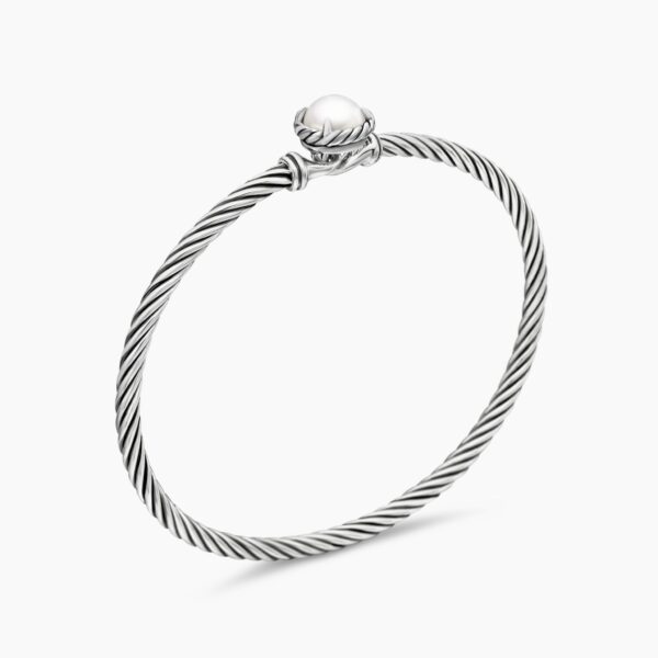 3mm White – worn on the wrist