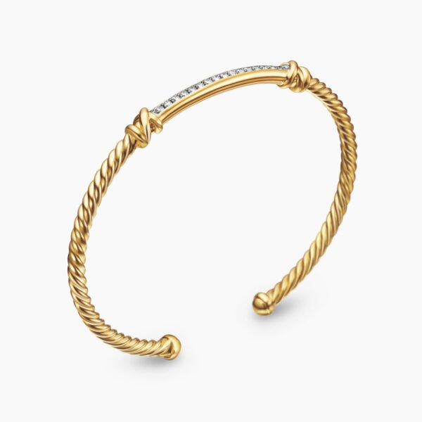 3mm Gold – worn on the wrist