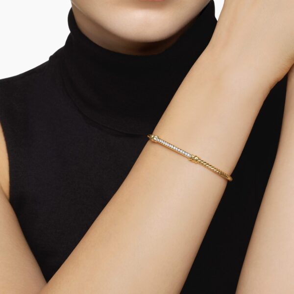 3mm – pavé setting and gemstone detail close-up|David Yurman Petite Helena Cablespira® Station Bracelet in 18K Yellow Gold with Diamonds