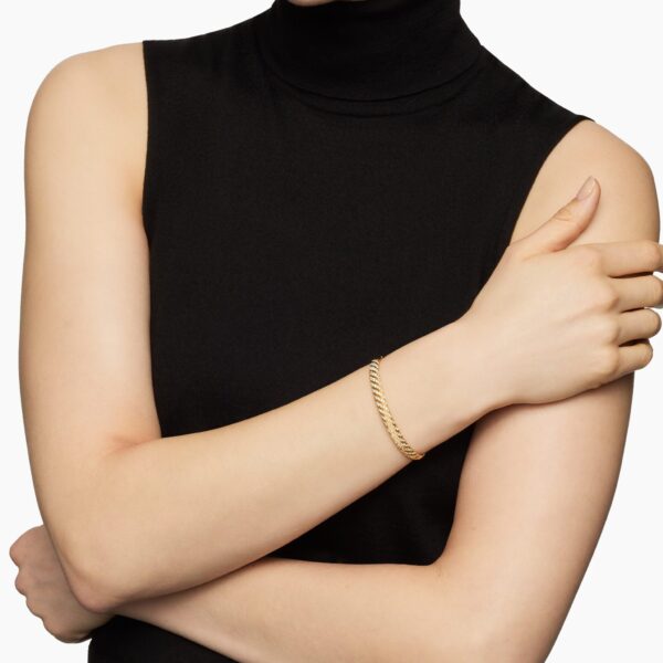 6.2mm in Gold – front view of authentic Bangle Bracelets at Coveti|David Yurman Sculpted Cable Bangle Bracelet in 18K Yellow Gold with Diamonds