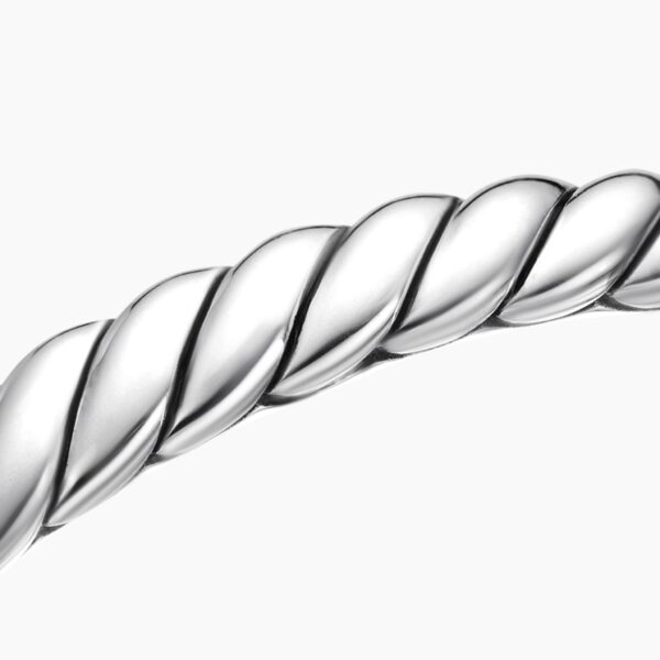 7mm – Cable motif close-up