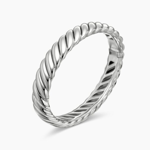 10mm Silver – worn on the wrist