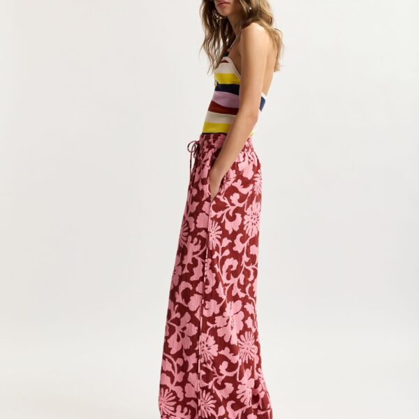 Essentiel Antwerp Pink And Dark Red Wide-Leg Pants With Contrast Stitching - Essentiel Antwerp Pants - Colorful Belgian Design - Shop at Coveti