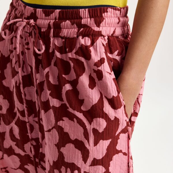 Essentiel Antwerp Pink And Dark Red Wide-Leg Pants With Contrast Stitching - Essentiel Antwerp Pants - Colorful Belgian Design - Shop at Coveti