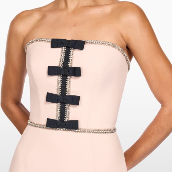 Jenny Packham  Pink gown