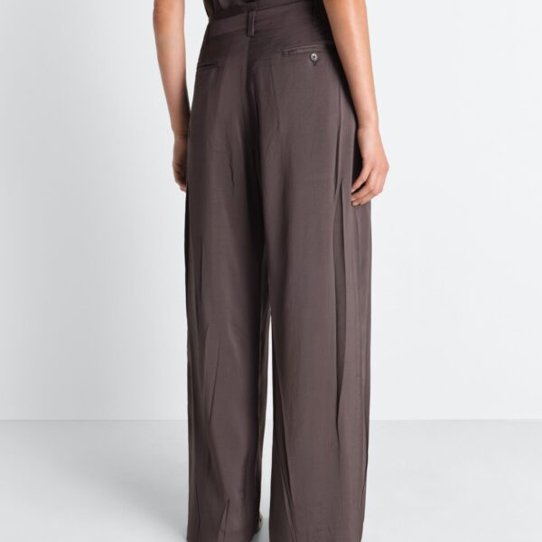 Lemaire Creased Soft Pants in Poly Viscose Twill - Pants - Parisian Minimalist Luxury at Coveti